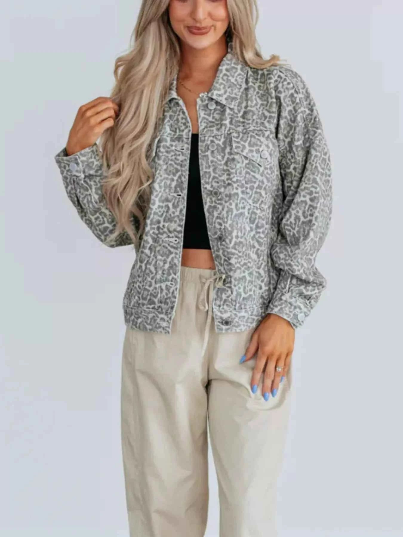 Leopard Button Up Denim Jacket c7835f9b-f0f2-40e5-8f8c-cfd68b9c1e99-Max-Origin