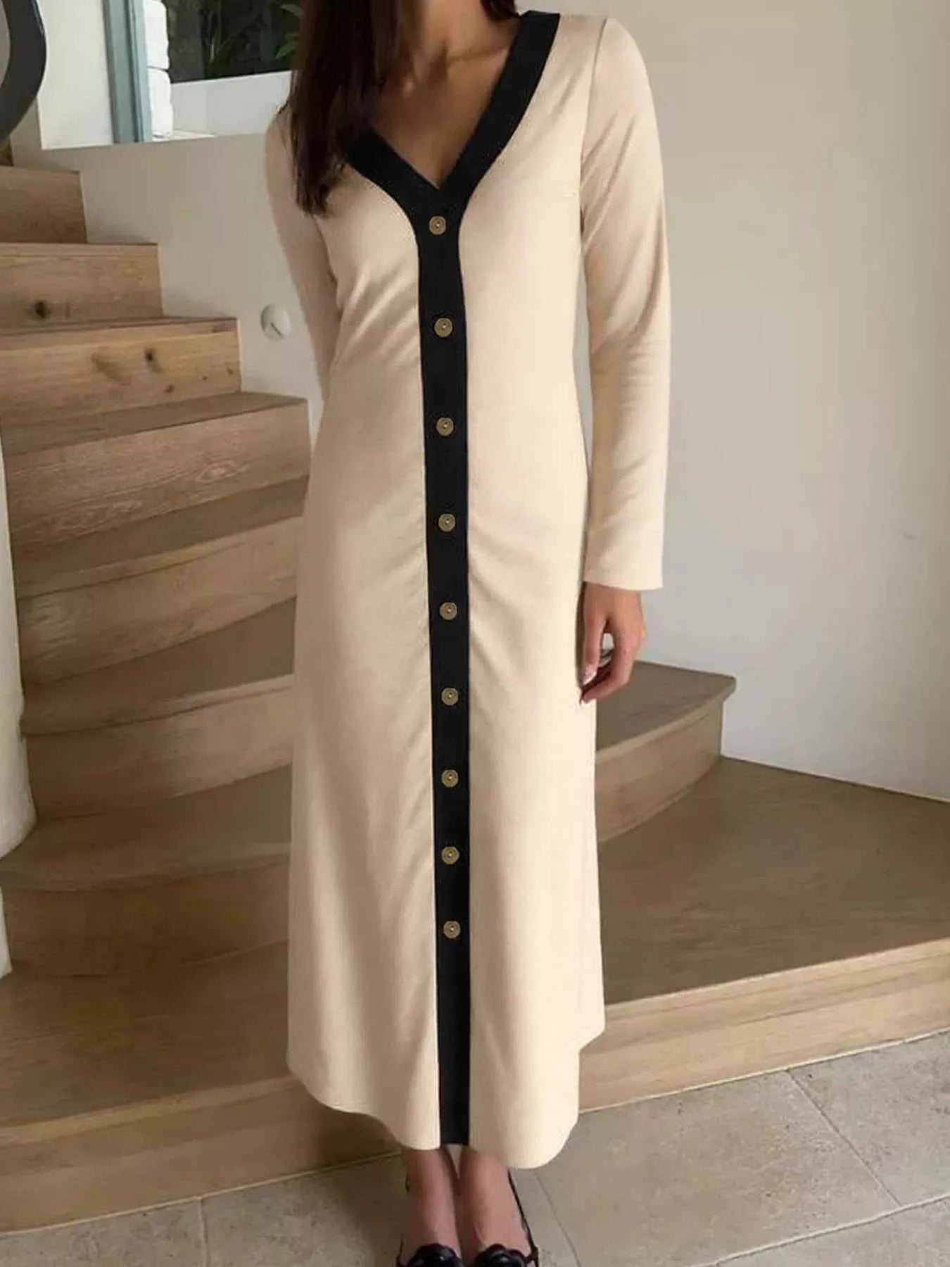 Contrast Trim Button-Down Midi Dress c7b916ed-2ca8-4e46-bd81-aefa5a234192-Max-Origin