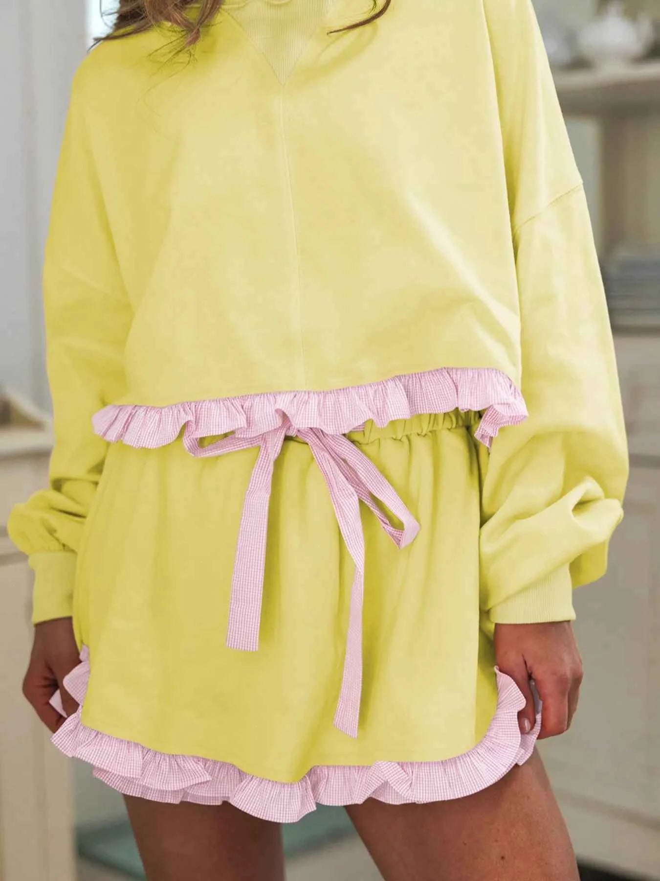 Contrast Frill Hem Round Neck Top and Shorts Set Pastel Yellow c8180762-f6fa-4b81-9de4-2ae4499a8465-Max-Origin