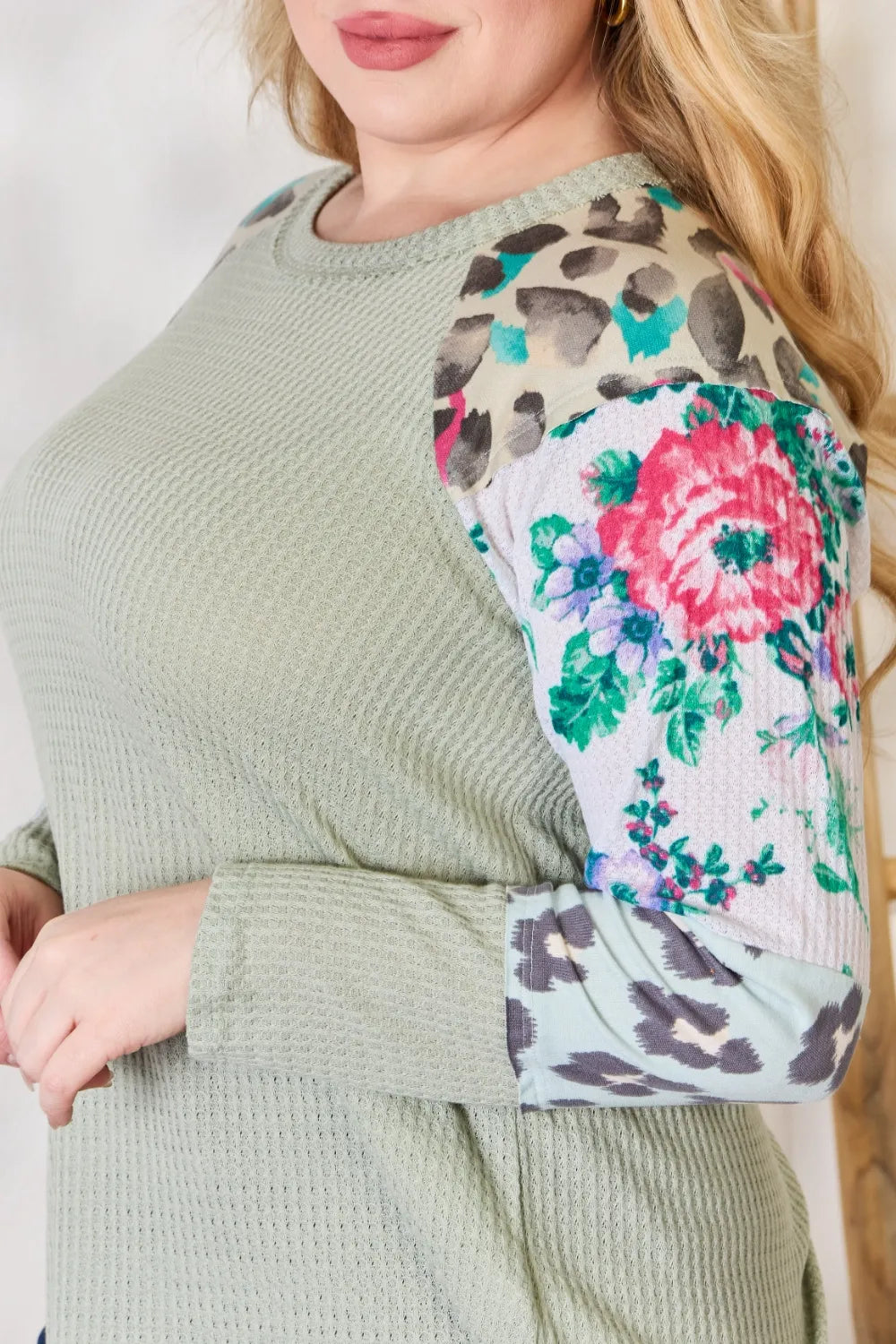 Hailey & Co Full Size Printed Round Neck Blouse c8693d93-afe8-48ca-a6fc-214a49581959-Max