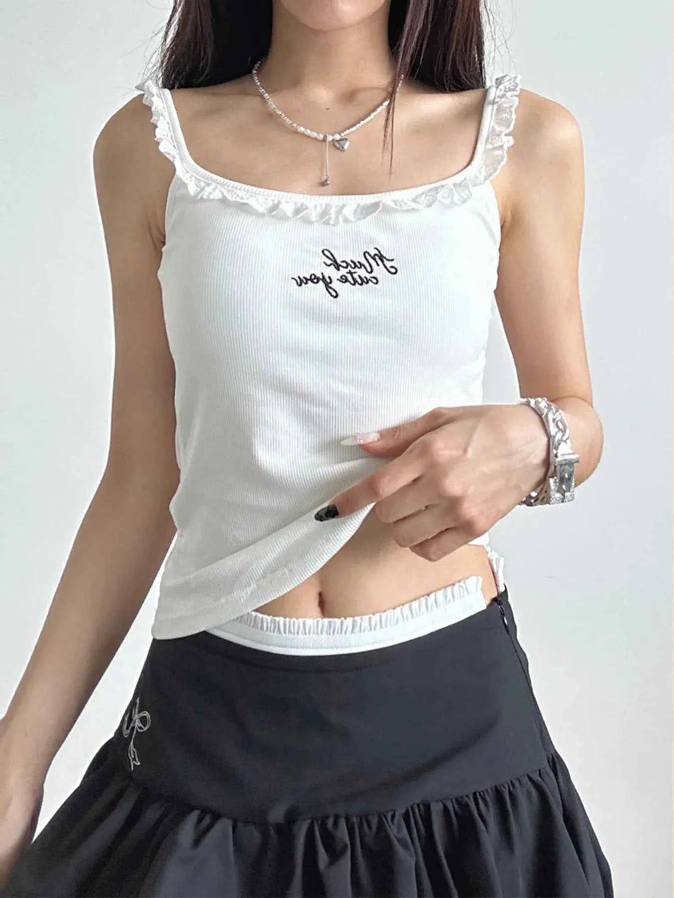 Lace Detail Scoop Neck Cami c88f6c5871af4e91a402fc22c7537c2b-Max-Origin