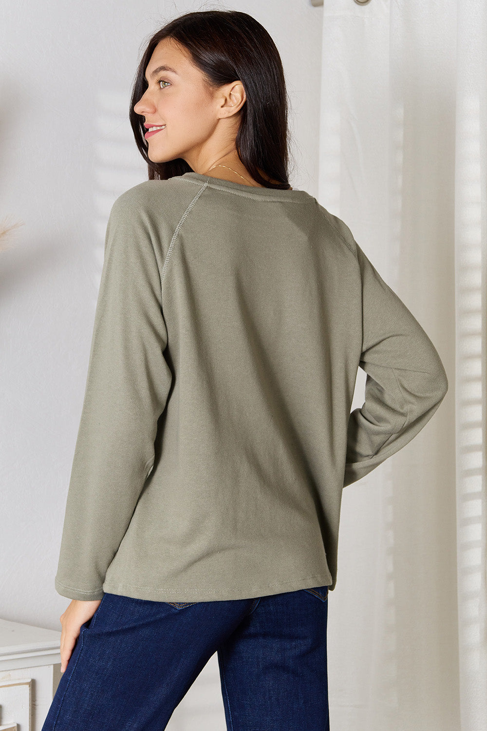 Culture Code Full Size V-Neck Long Sleeve T-Shirt c8b468f4c0e5410289ac7312529989b4-Max