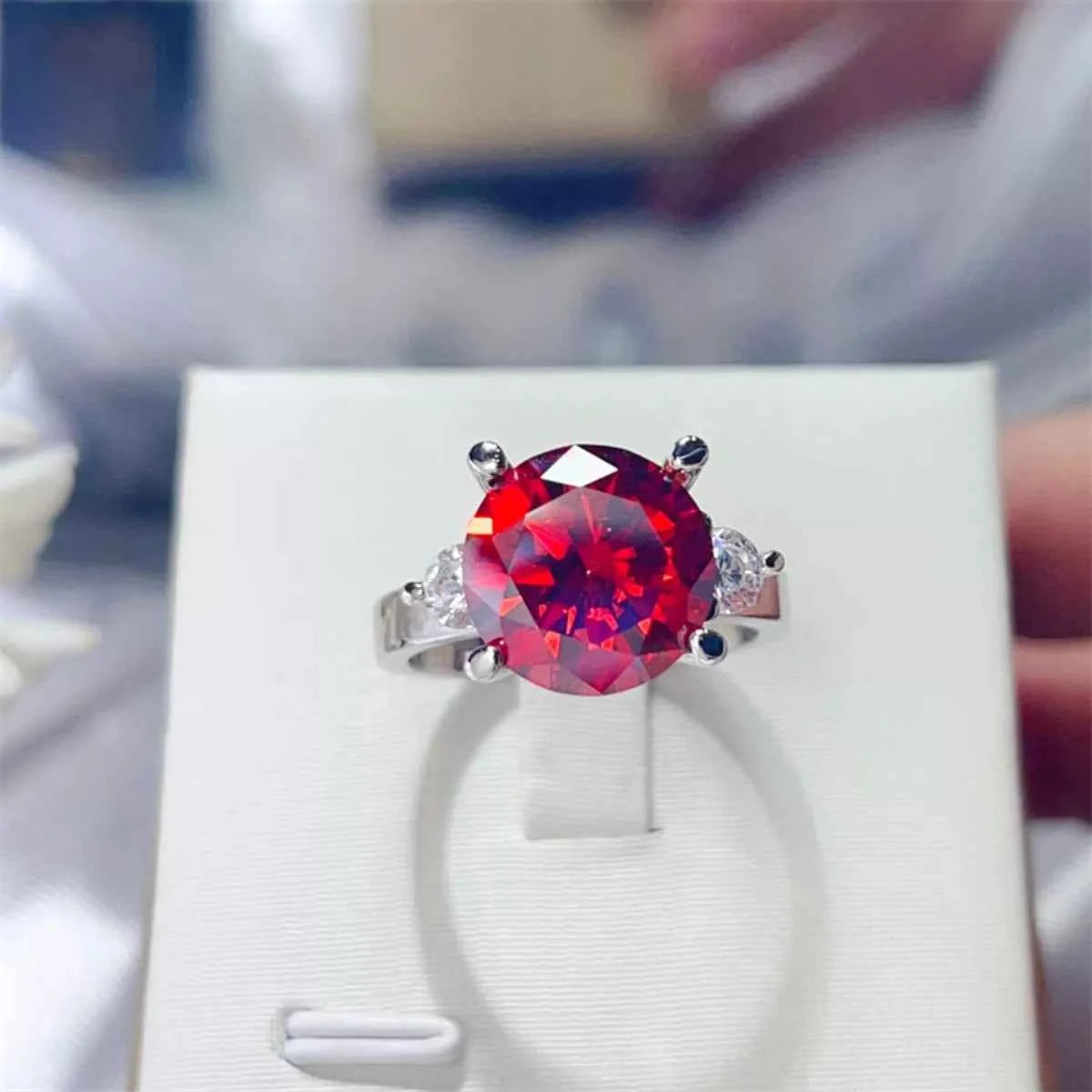 5 Carat Moissanite 925 Sterling Silver Ring Red c8d404b7-c744-4b98-92e4-e1005edd0dde-Max-Origin