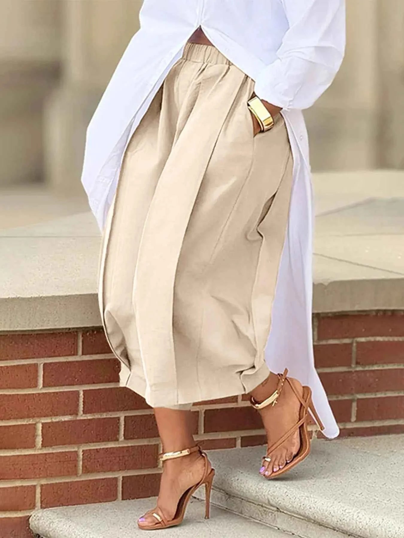 Plus Size Wide Leg Pleated Detail Cropped Pants c905ea66-290e-400d-af4e-6c44193da3a9-Max-Origin