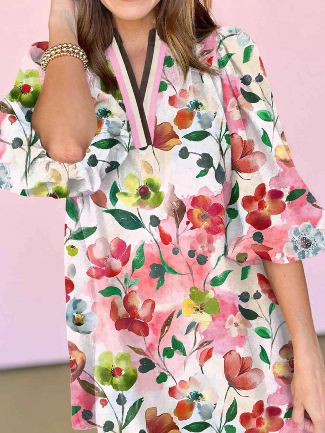 Floral Print Notched Tunic Dress ca04a48c-f7ff-44c0-8c73-d58d786196df-Max-Origin