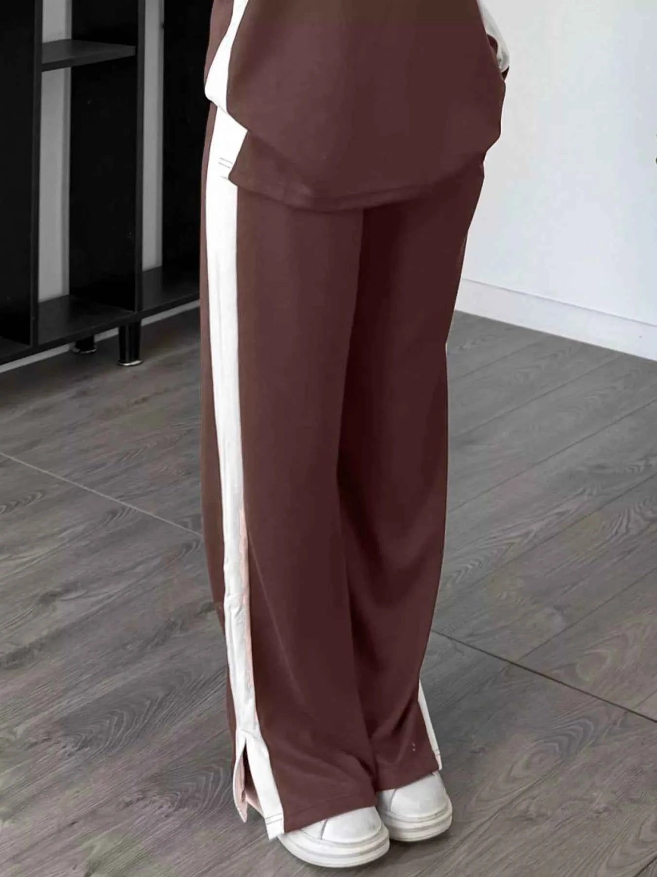 Full Size Contrast Round Neck Top and Pants Set Plus Size ca59ae5d-3969-4cc3-ba27-c0b32909d8be-Max-Origin