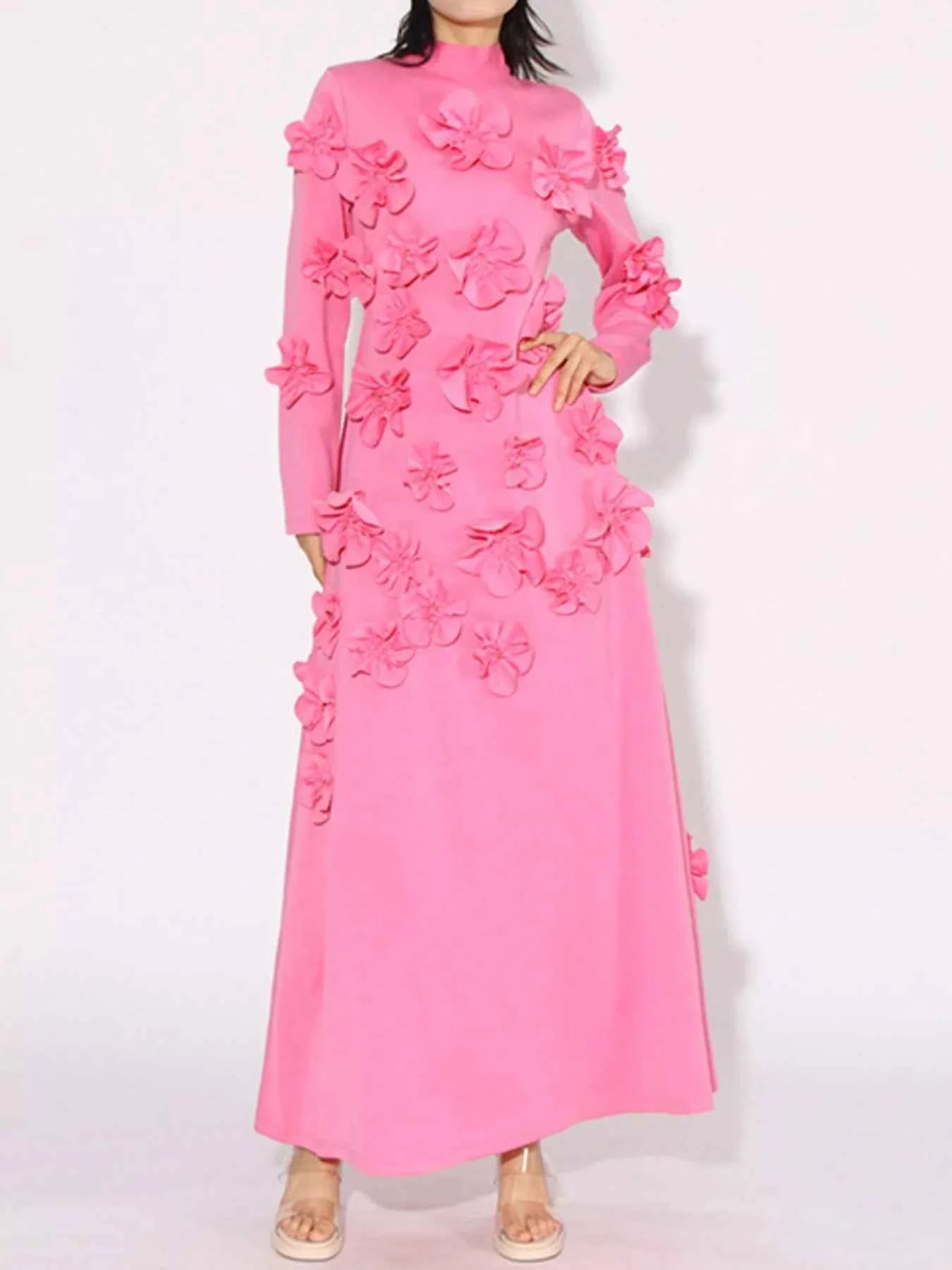 Floral Applique Long Sleeve Maxi Dress ca8a6b1f-f305-4d71-9733-5a0aeaac9ffb-Max-Origin