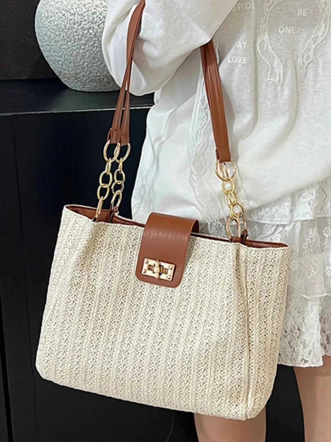 Woven Straw Shoulder Bag cadf6f0a-a5cd-4c8d-b86e-24321de429f4-Max-Origin