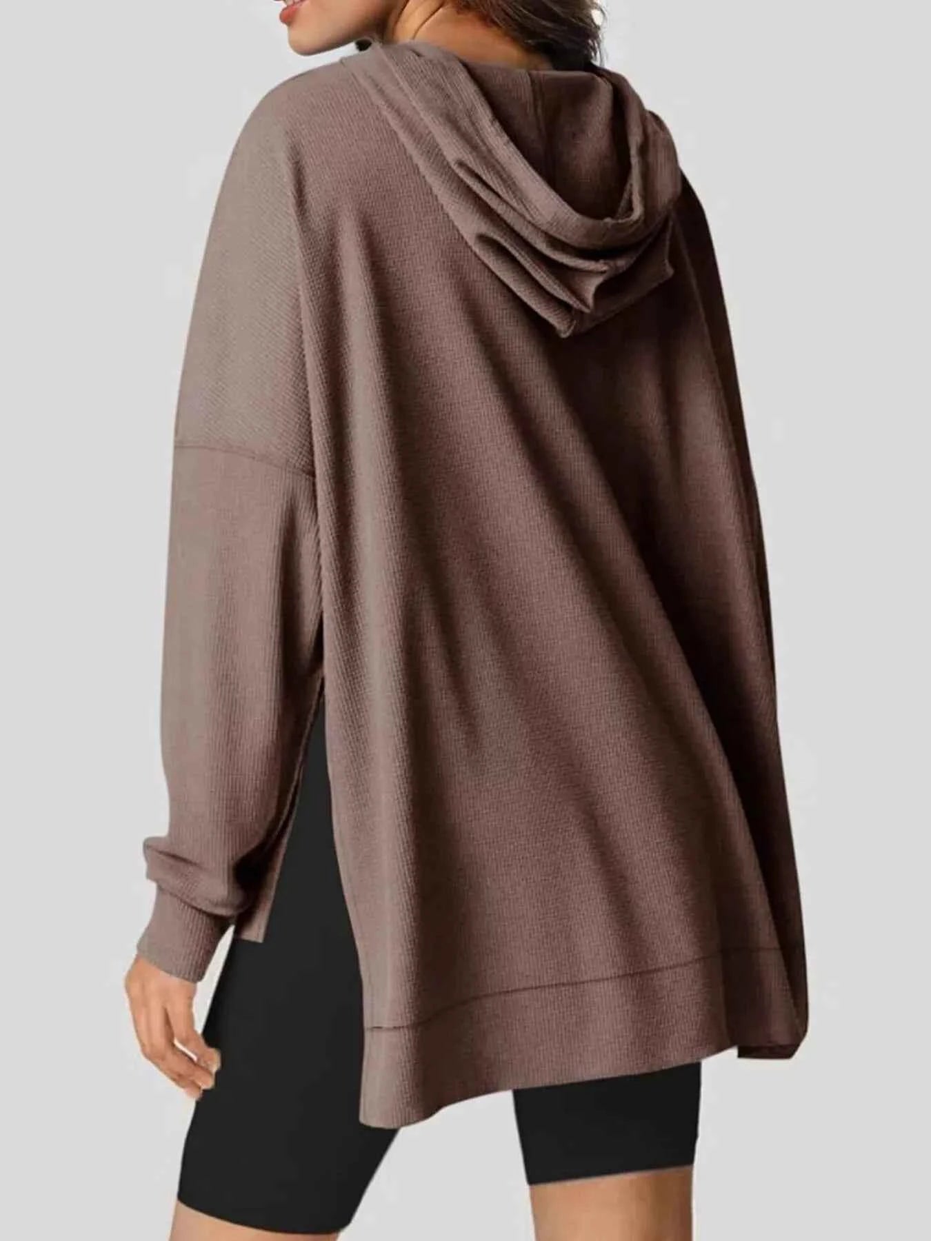 High-Low Hoodie with Kangaroo Pocket caea747c846a4ba4a60ad41895689758-Max-Origin