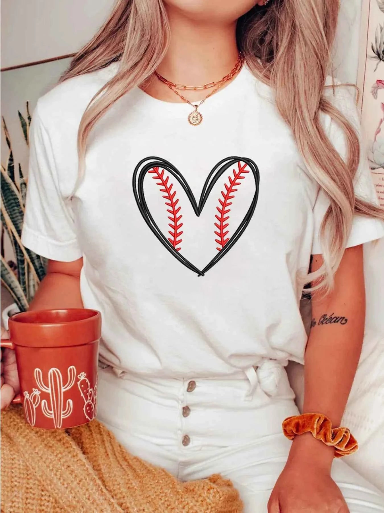 Heart Graphic Short Sleeve T-Shirt cba62044aad64701b61b7b34d80f67ab-Max-Origin