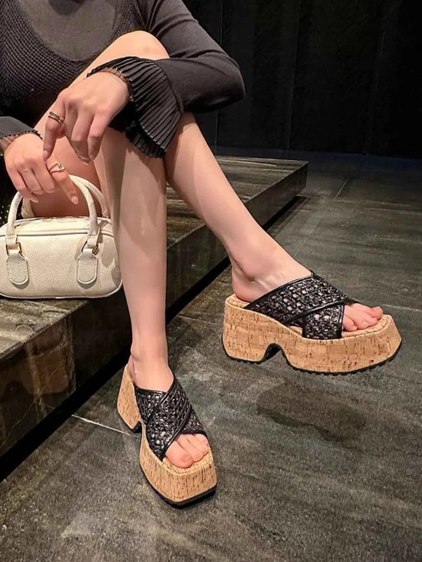 Hollow Out Mesh Platform Sandals cbd03d2c-fb40-4e57-b62c-fdc9a9ba4770-Max-Origin