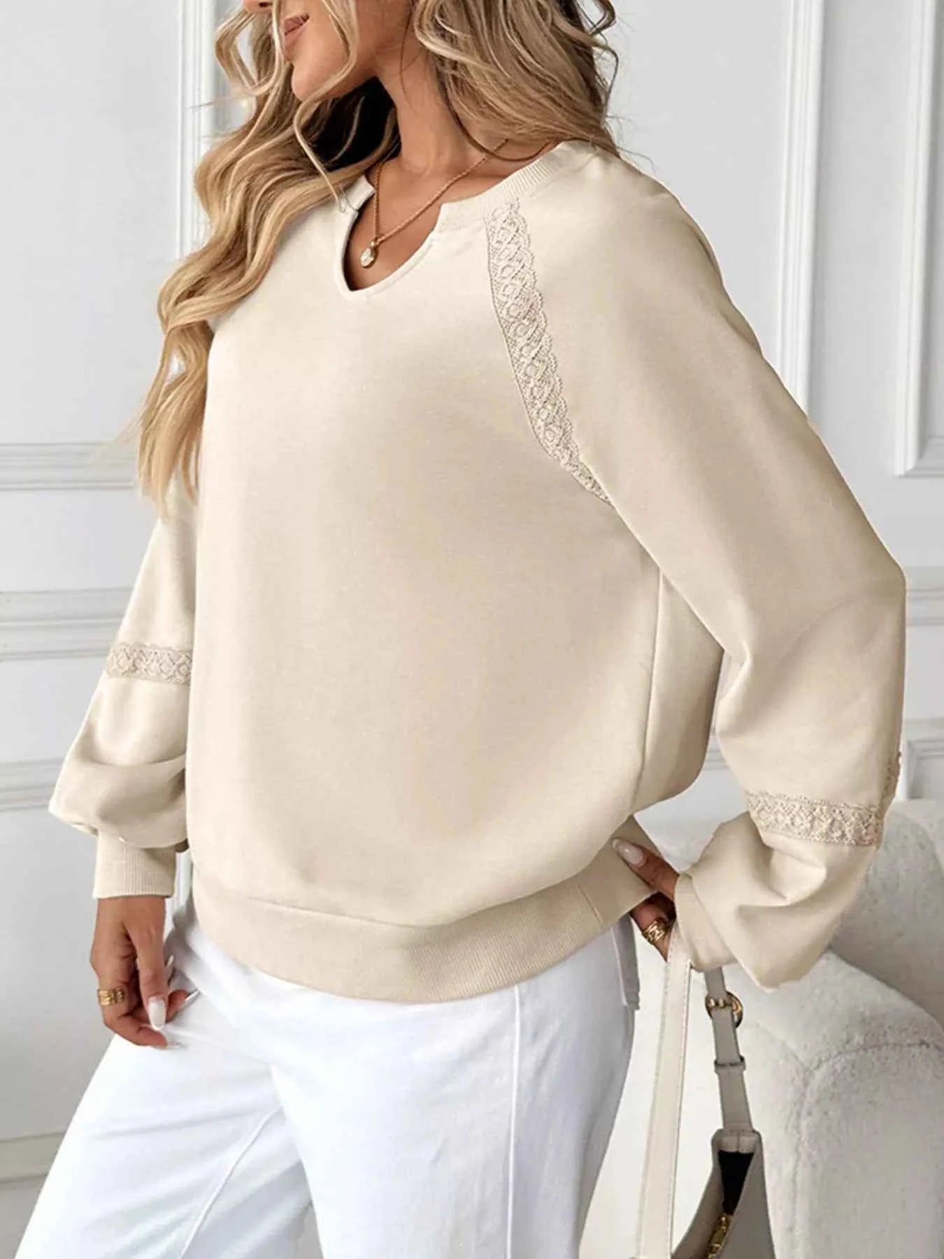 Notched Raglan Sleeve Sweatshirt cc0ecbf4-c180-41bf-818d-03f739944f53-Max-Origin