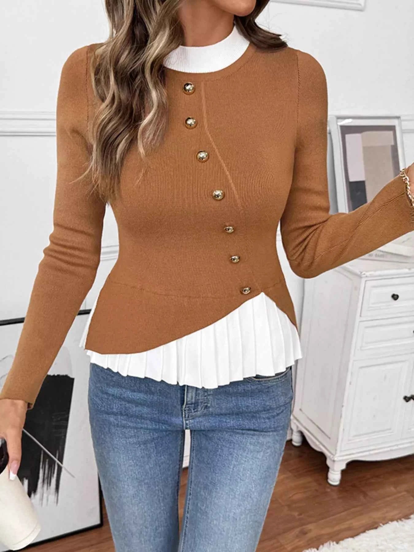 Decor Button Contrast Hem Knit Top