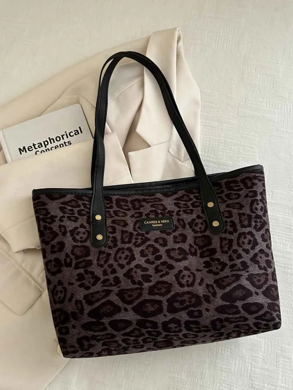 Leopard Polyester Tote Bag cc3a17df-69e4-4266-bb04-c15c201b1fe8-Max