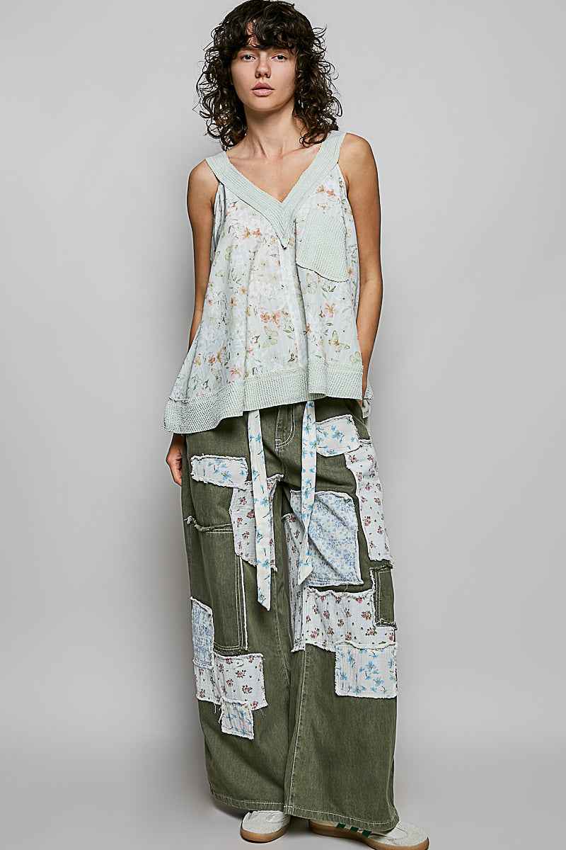 POL Floral V-Neck Tank with Front Pocket cc580be1-8054-4418-9101-361ba1d1e662-Max