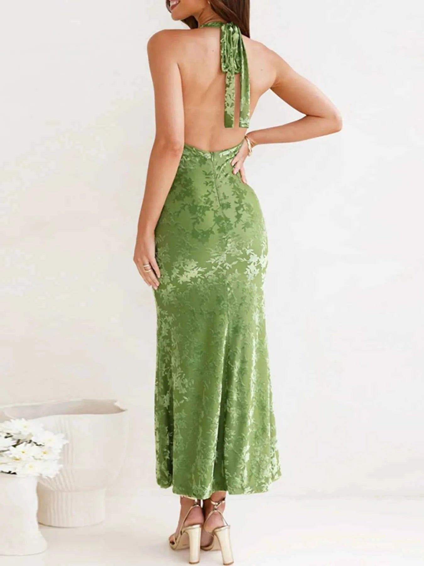 Halter Neck Cutout Midi Dress cc5e4bb1-6b70-4762-9f55-88ab01387e0f-Max-Origin