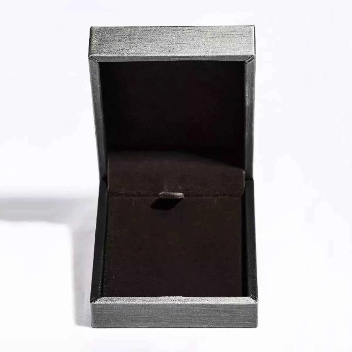 2 Carat Moissanite 925 Sterling Silver Pendant Necklace cc94d541-c7df-461b-b67c-d9beddb33a33-Max-Origin