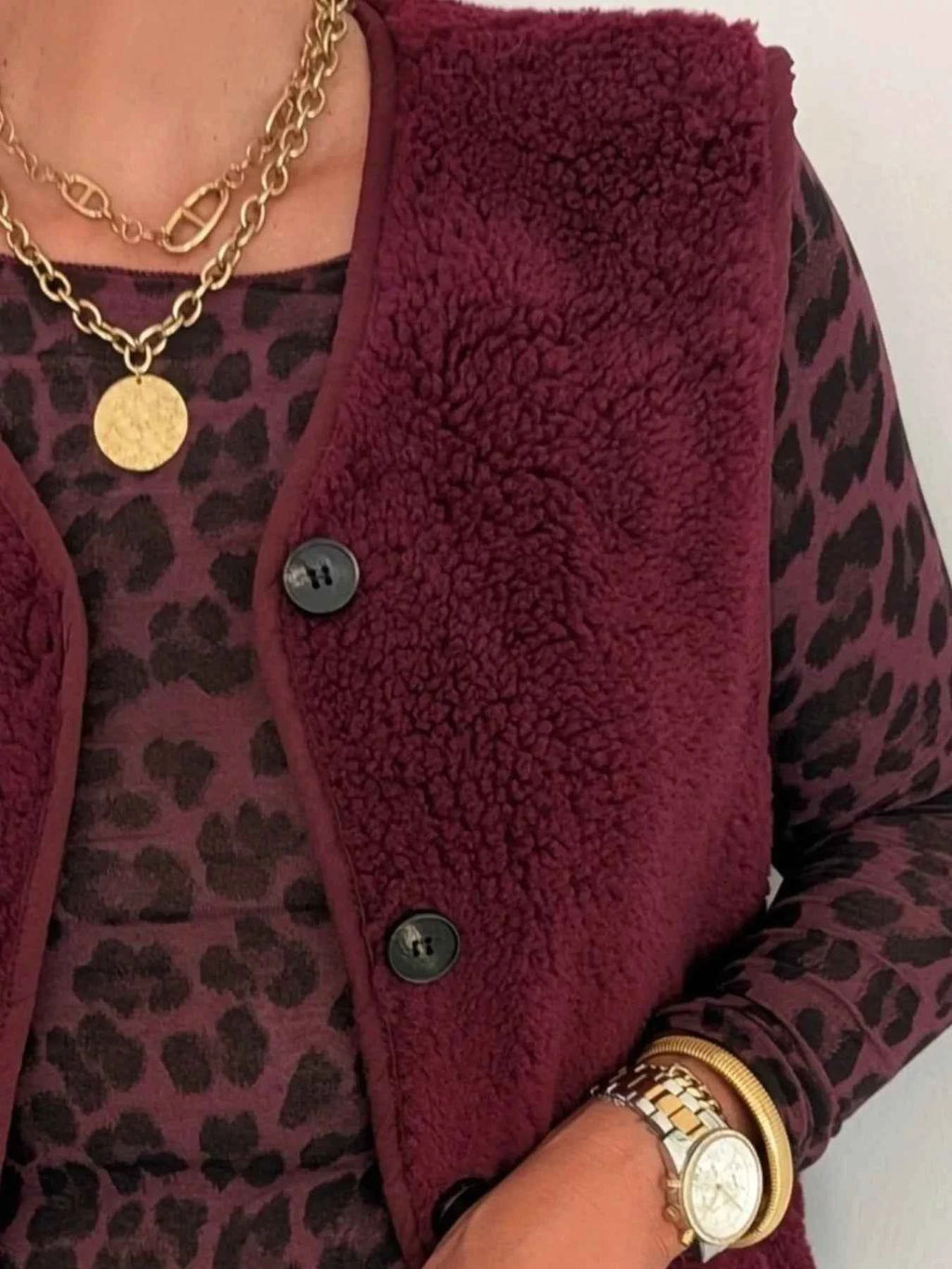 Fleece Button-Down Vest Coat cca26524-a8f8-4873-969a-86b824113ab7-Max-Origin