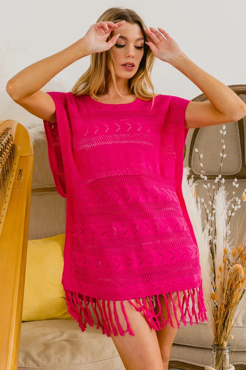 BiBi Fringed Hem Knit Top cca98049-db8c-4643-a971-14077abff3ee-Max