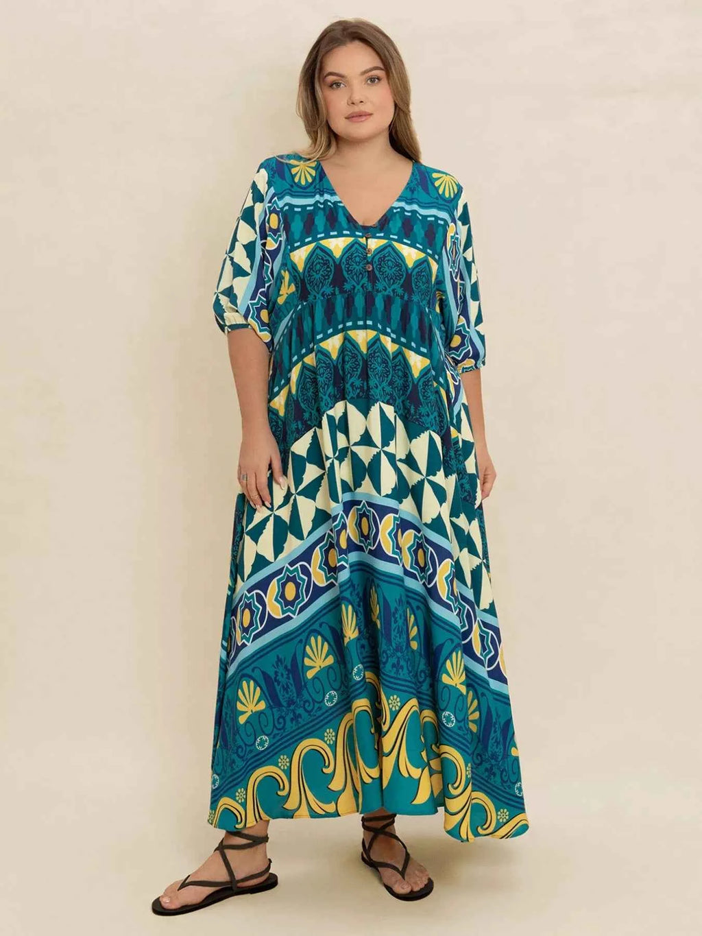 Plus Size Printed V-Neck Half Sleeve Midi Dress ccc13524-9ff9-4265-9eca-befadd048b83-Max-Origin