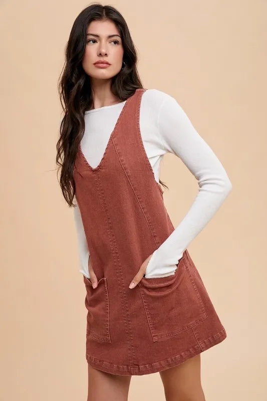 Annie Wear V-Neck Adjustable Strap Denim Overall Dress with Pockets ccc5558f-1481-4333-b6b7-c09377ec10e0-Max