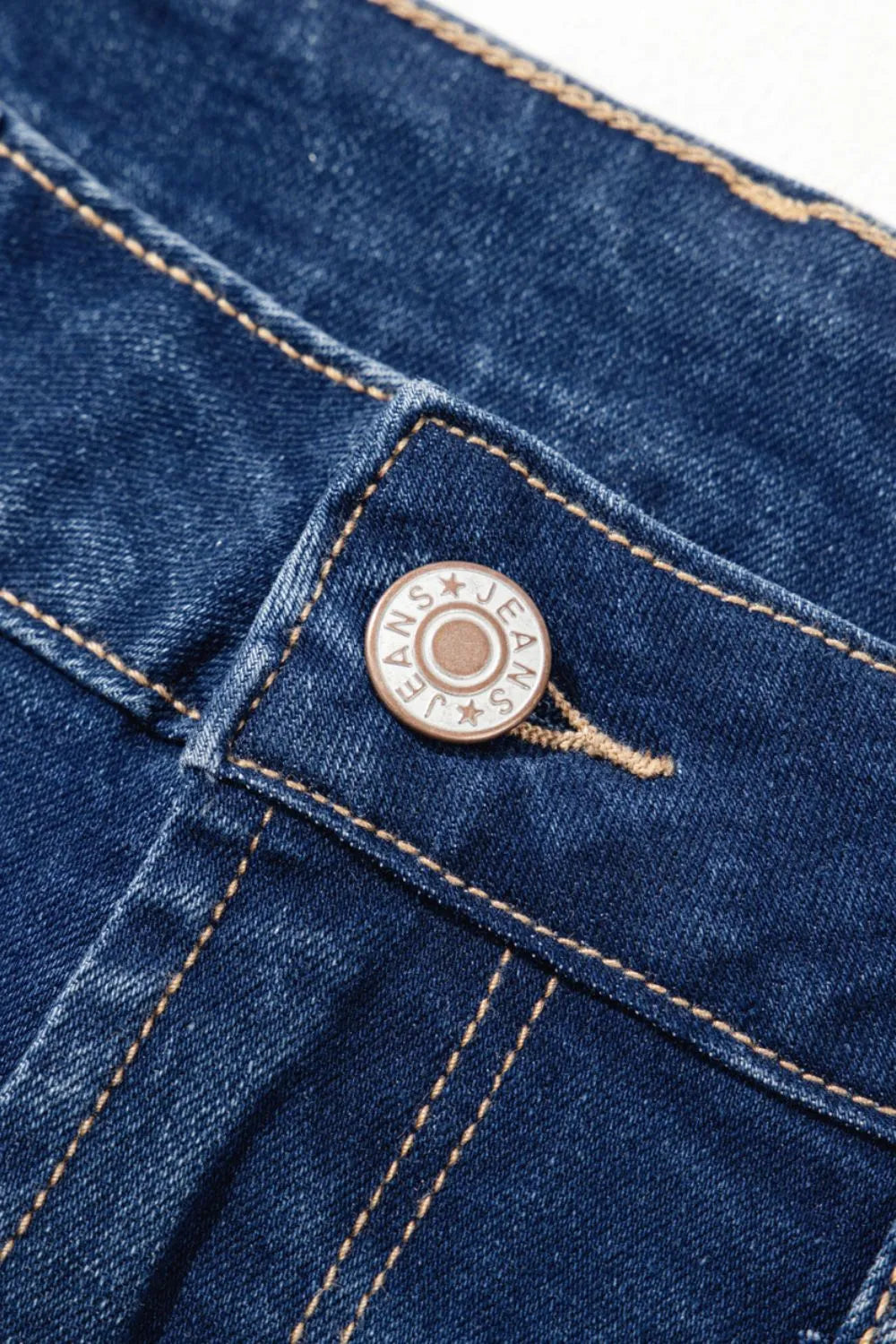 Center Seam Deep Wash Straight Jeans cccf2777-b160-47ab-acbb-5610eb34a8a6-Max-Origin