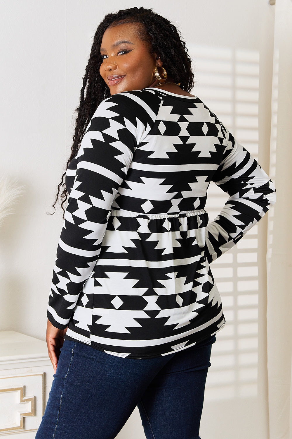 Heimish Full Size Geometric Notched Neck Long Sleeve Top cd215102cde849ae9759a4db71629585-Max
