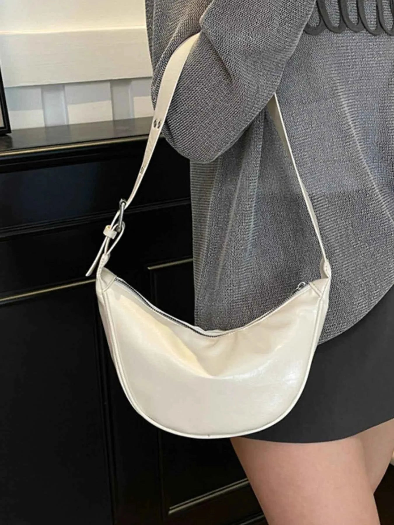 Adjustable Strap Shoulder Bag cd5d4239-cc01-4e74-8f3b-8a9c67b85657-Max-Origin