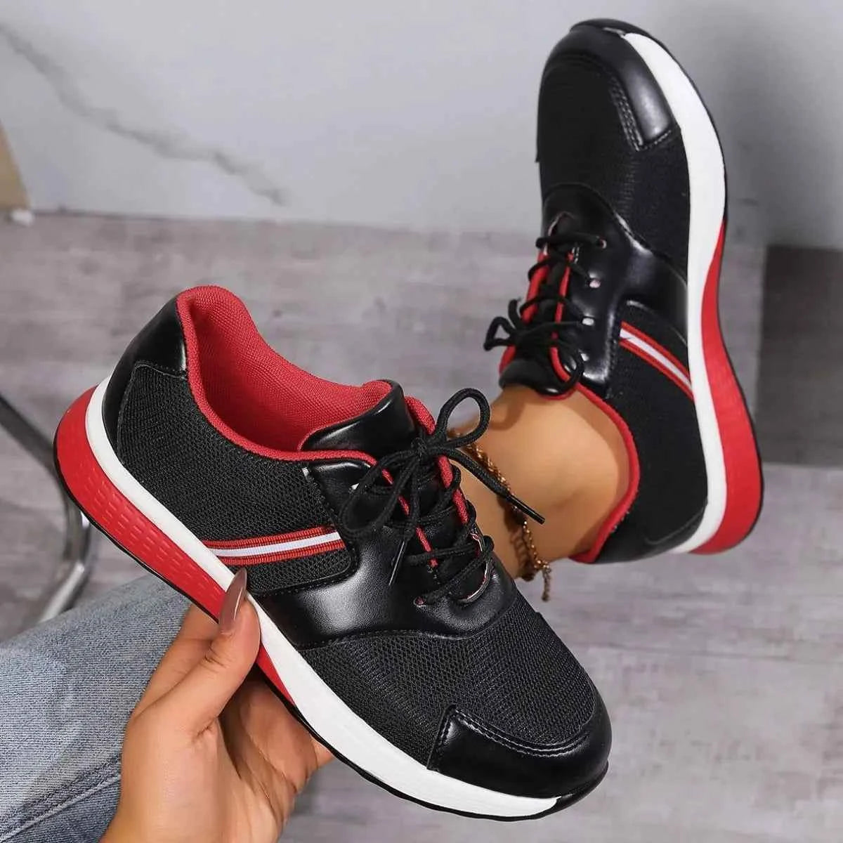 Round Toe Platform Sneakers Black cd703938-7031-410e-b131-ecc1a49a443f-Max-Origin