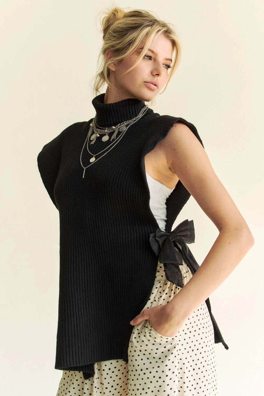 Davi & Dani Side Split Turtleneck Sleeveless Knit Top cdad7d3c-ee98-401a-96f3-27541665be81-Max