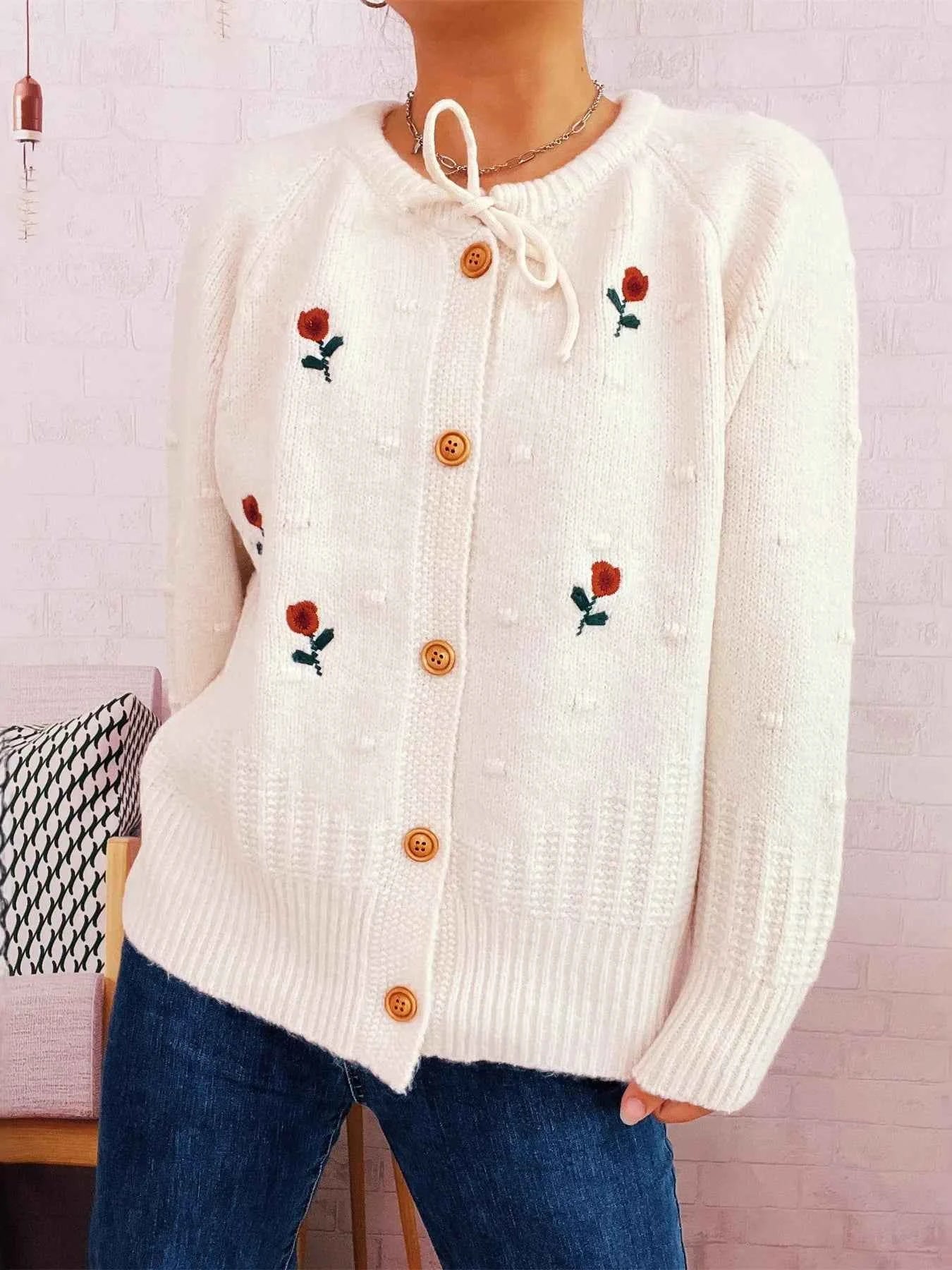 Rose Embroidered Button-Up Cardigan cdb4ae8dba1d4d46be653fca0f39dc8f-Max-Origin