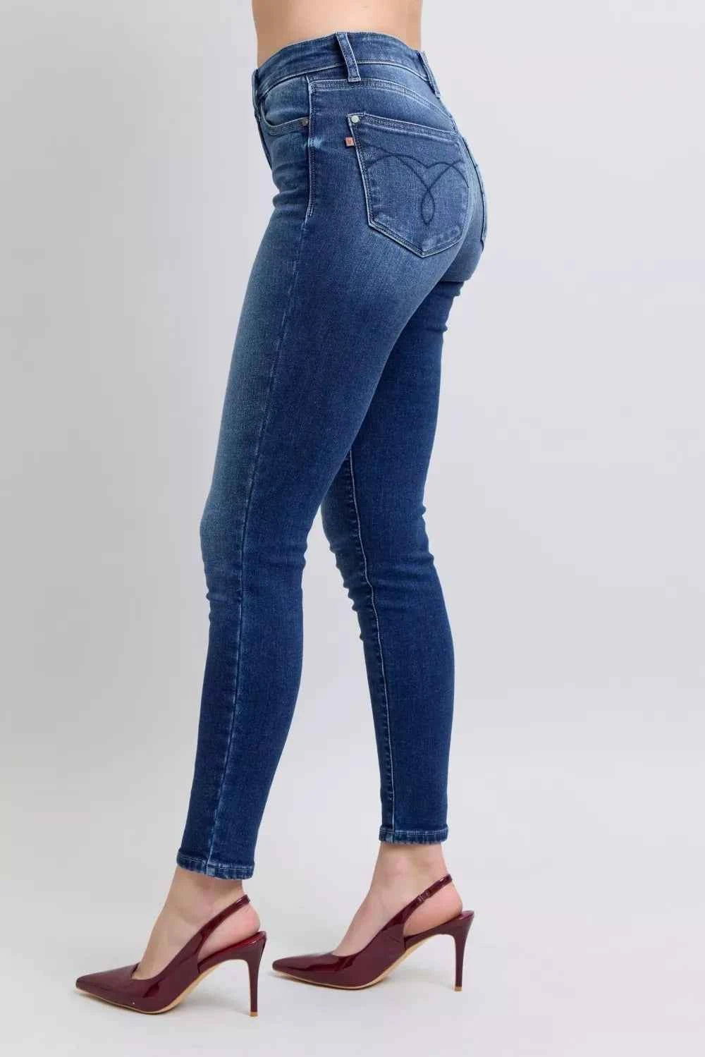 Judy Blue Full Size Washed Thermal Skinny Jeans Plus Size cdcf1cf591424feb885b442e98766075-Max-Origin