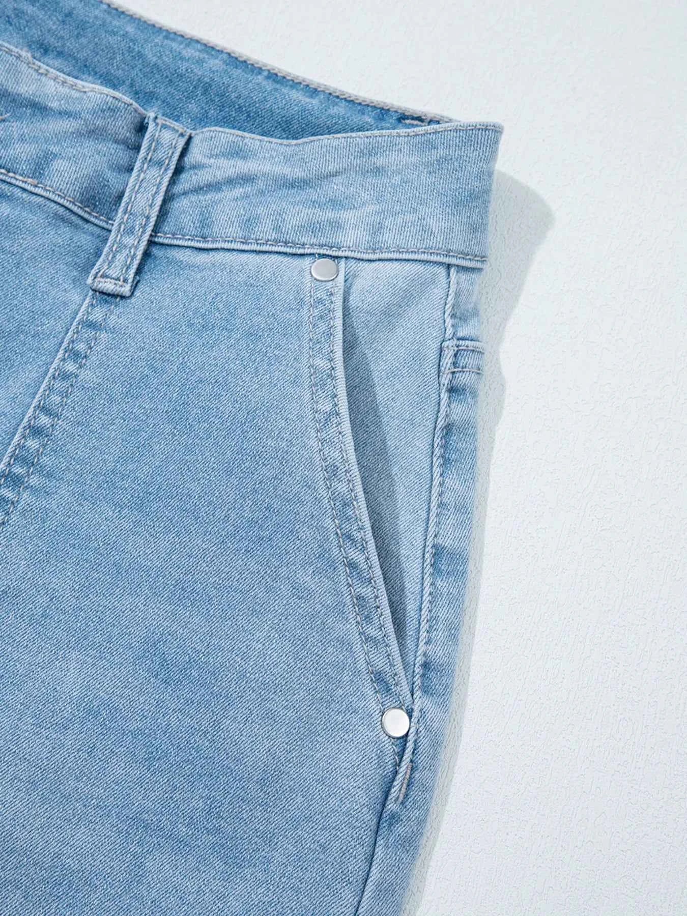 High Rise Barrel Relaxed Patch Pocket Jeans cde97b90ac56485ca6e756d5f4a7c9b9-Max-Origin