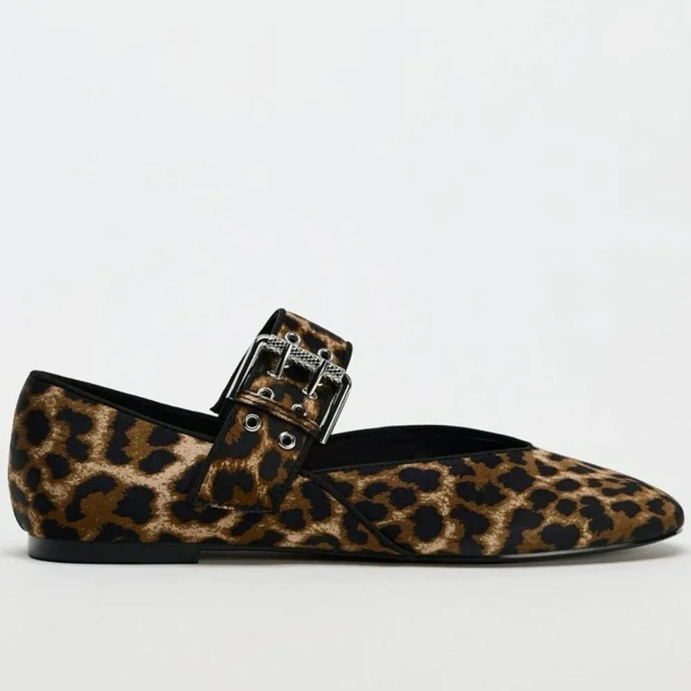 Round Toe Flats Slip-Ons cdfc8cda-cb57-49ba-b36f-a0fab17b3c03-Max