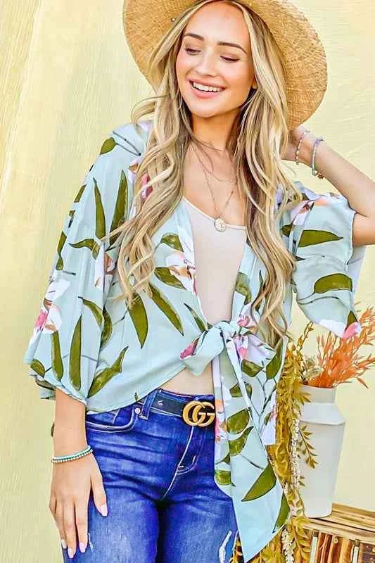 And The Why Front Tie Knot Floral Print Top cedbc81352624c0c8068e8f0dc10bb61-Max-Origin