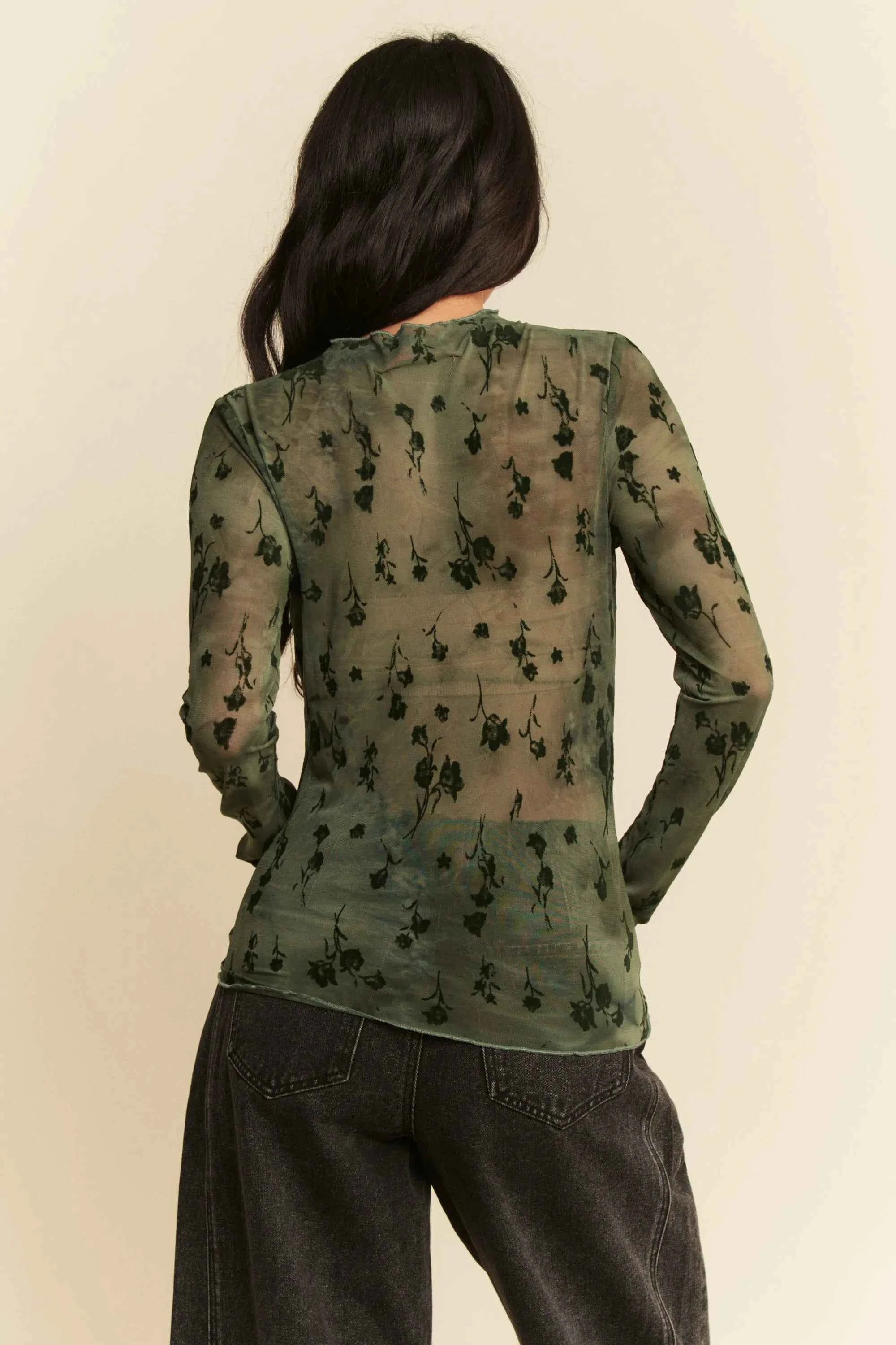 Davi & Dani Floral Mesh Long Sleeve Sheer Layering Top cf09f11c9e4c4f2c97de38e50d13d03a-Max-Origin