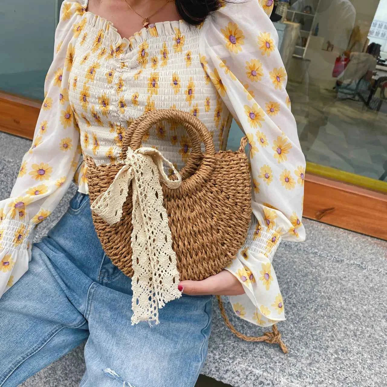 Woven Straw Crossbody Bag cf425e2263a0412f8b3fa3409d1aec02-Max-Origin