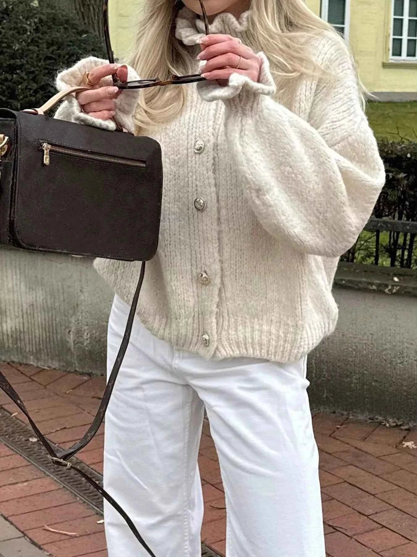 Button-Down Long Sleeve Cardigan cf9f7b90-642c-43d9-a654-fa87ceb72699-Max-Origin