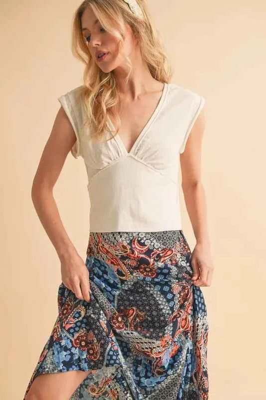 V-Neck Cap Sleeve Cropped Top WHITE cfa176f8623c4fddbb8c5dfbc5f6415e-Max-Origin