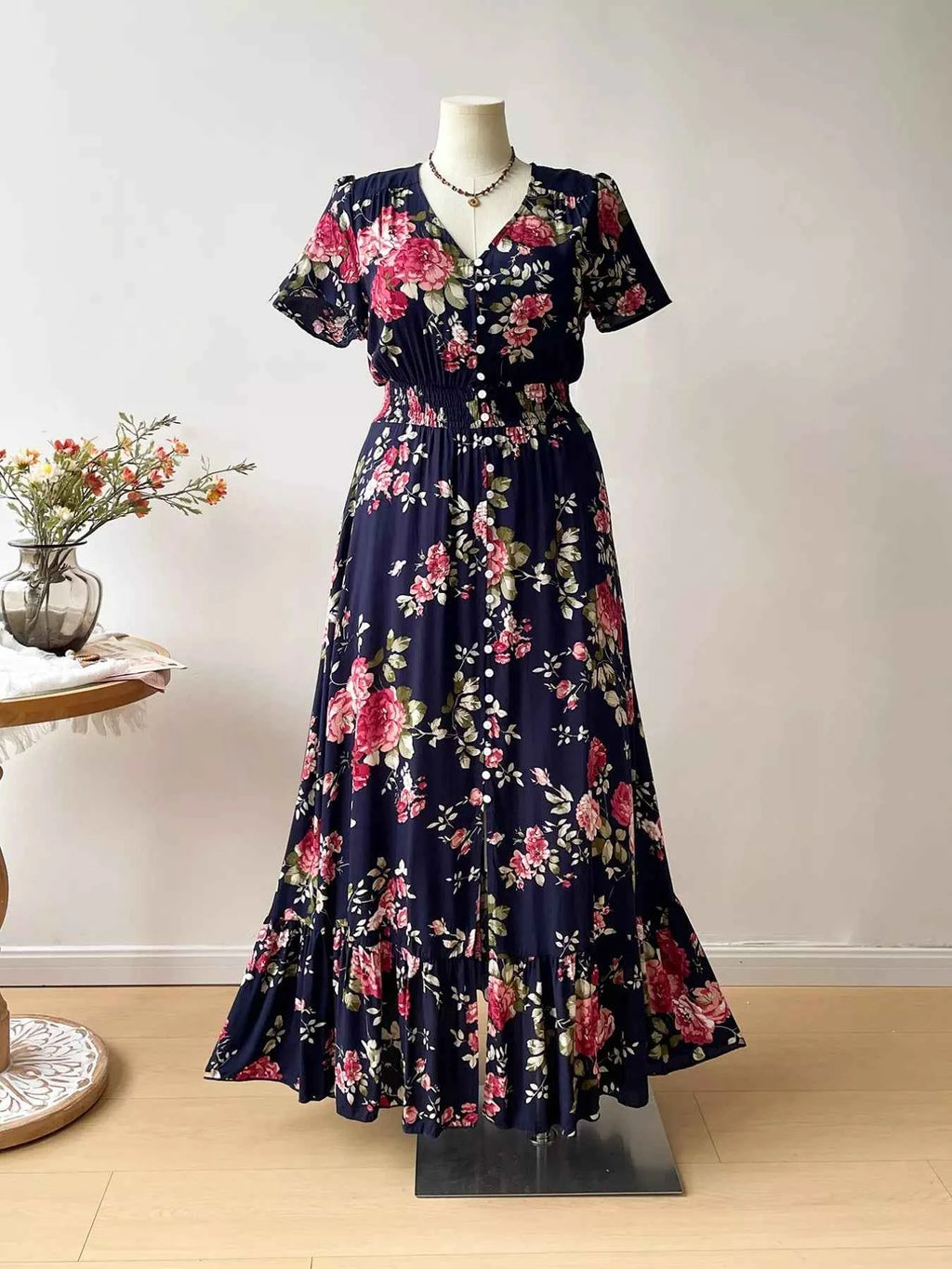 Plus Size Floral Print Short Sleeves V-Neck Dress Dark Blue d0075633-132a-45f2-bb01-355712cd24ef-Max-Origin
