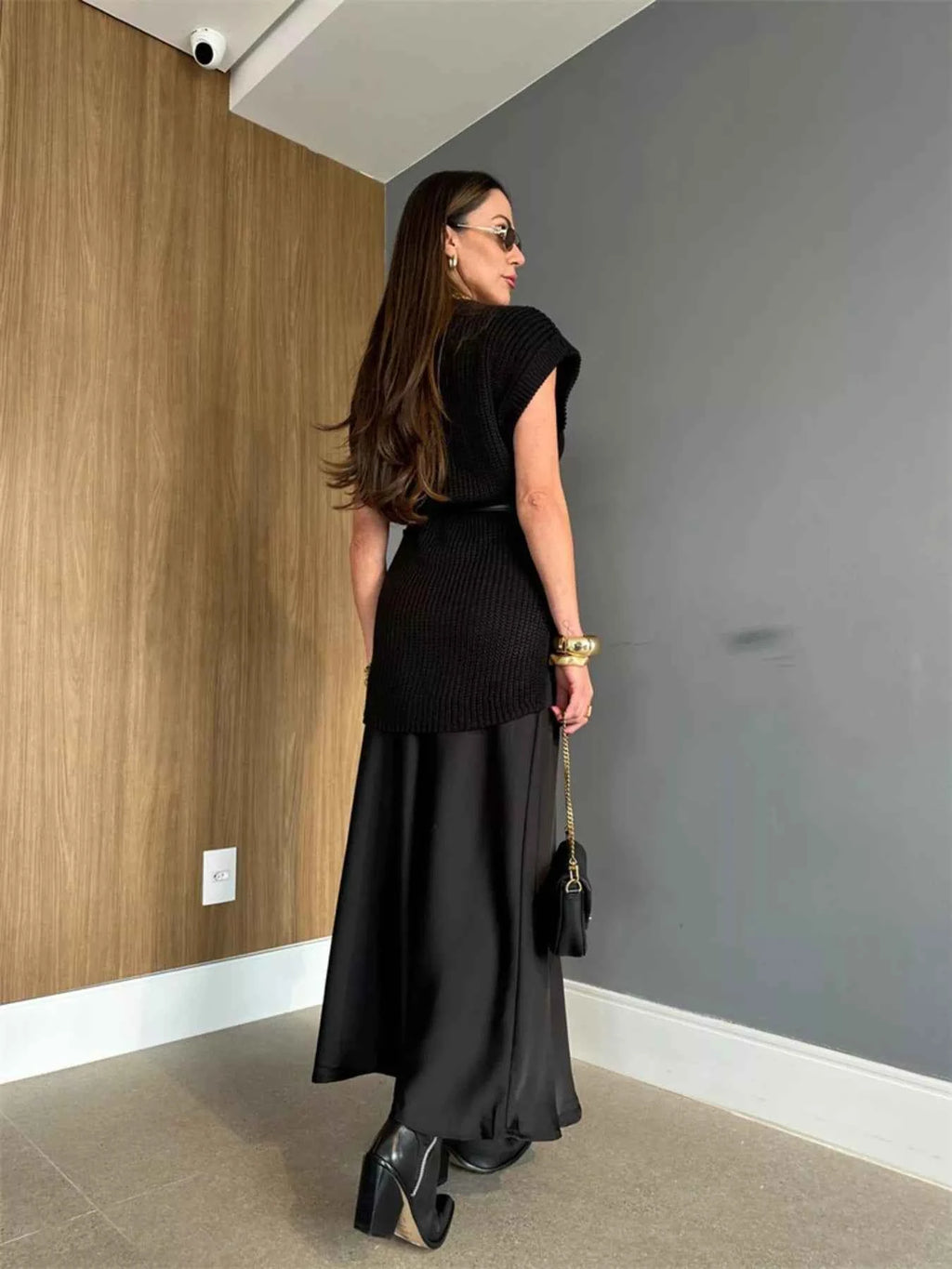 Round Neck Cap Sleeve Sweater Dress d027f18d6aeb4ff396c68fbd9fc996b1-Max-Origin