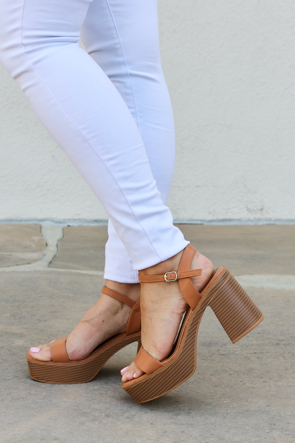 Weeboo Feel It Platform Heel Sandals d0ae3d1fc0ea41d3b3acc2b5820b3d4a-Max