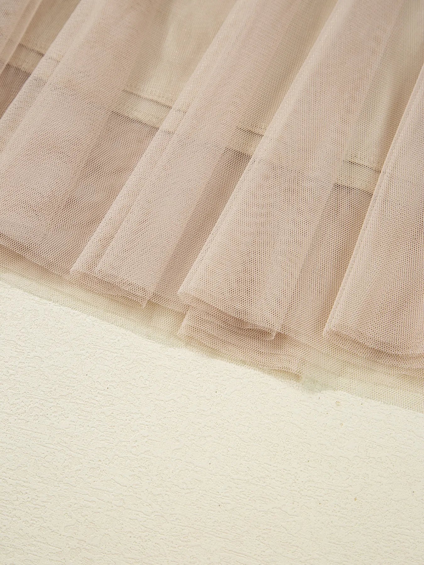 High-Waisted Midi Skirt d0bfe08e04f24d22ba70cc3c45460917-Max-Origin