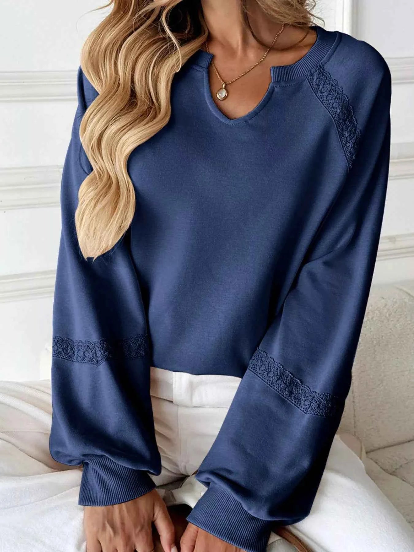 Notched Raglan Sleeve Sweatshirt d0d442ba-35f0-43d4-984a-952b2affee10-Max-Origin