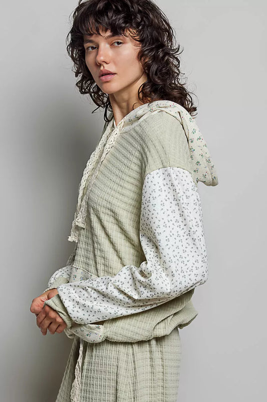 Mixed Knit Contrast Print Sleeve Hoodie with Kangaroo Pocket d104da93-c0b9-4316-bc38-394be641b198-Max-Origin