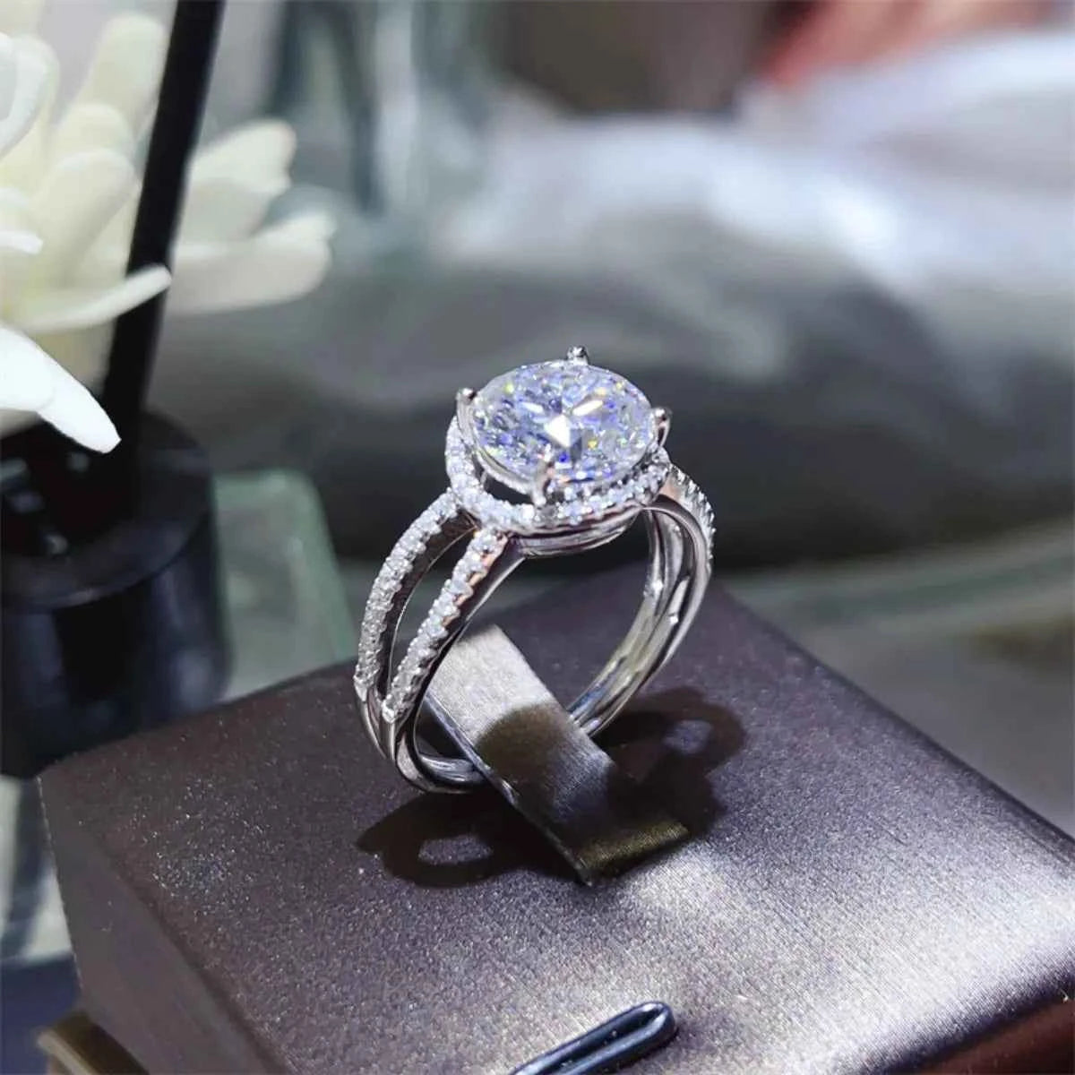 2 Carat 925 Sterling Silver Moissanite Ring d19231f4-1fd3-49ae-a616-af6620831d41-Max-Origin