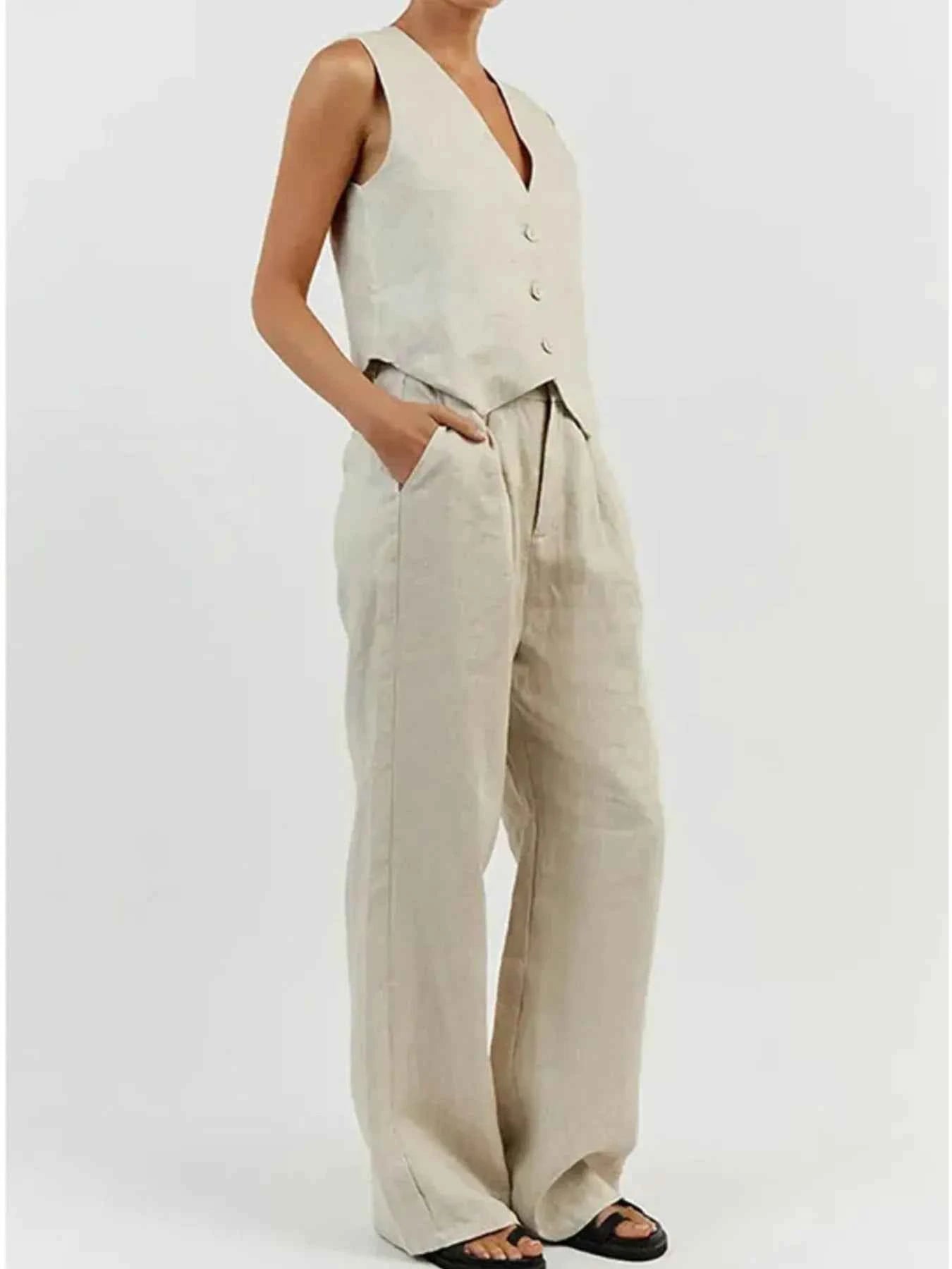 Full Size V-Neck Vest and Wide Leg Pants Set Plus Size d1c4c248-4dcd-4994-aef6-991ae6fc8a5d-Max-Origin