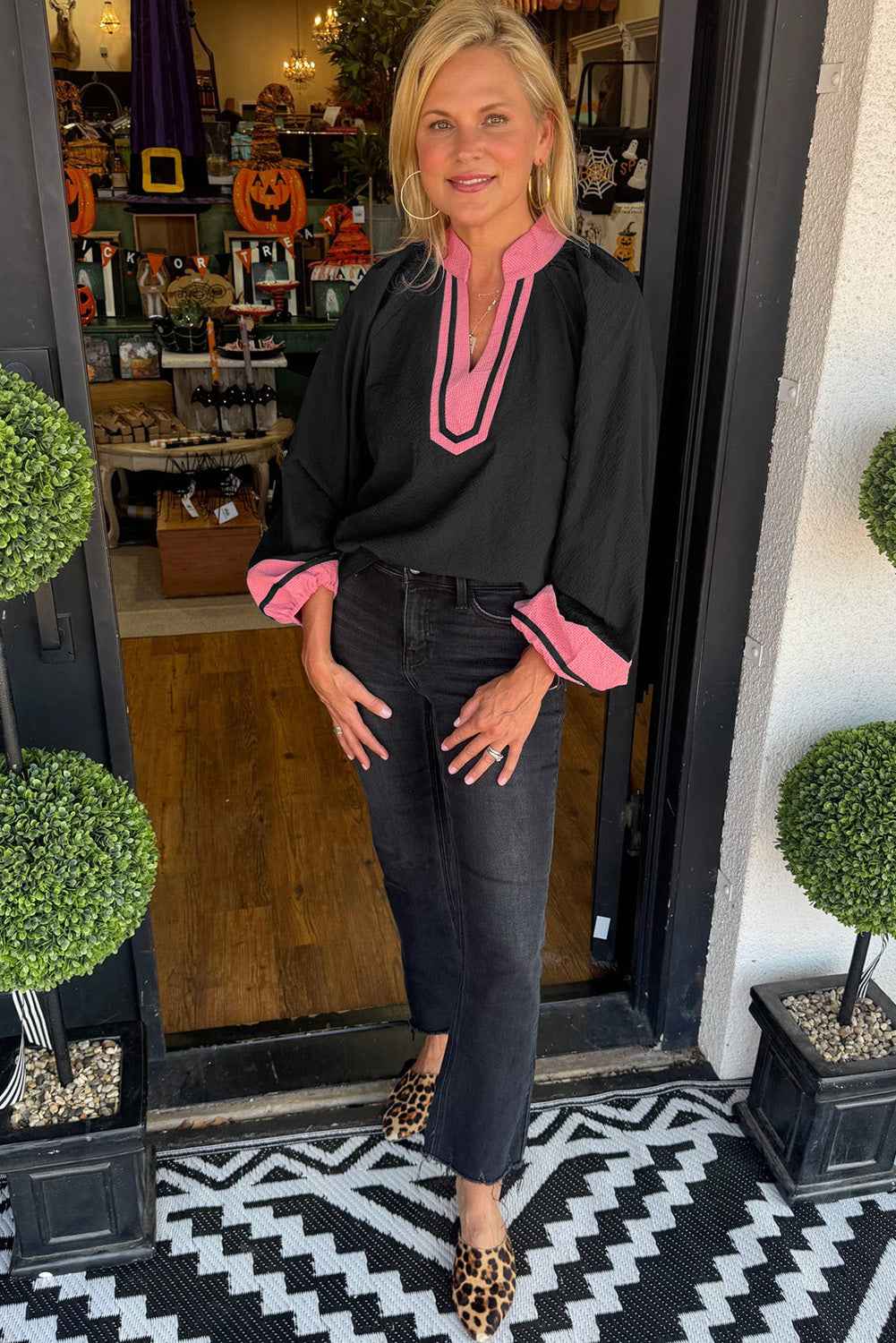 Black Colorblock Contrast V-neck Long Sleeve Blouse d20aedc536eeae55