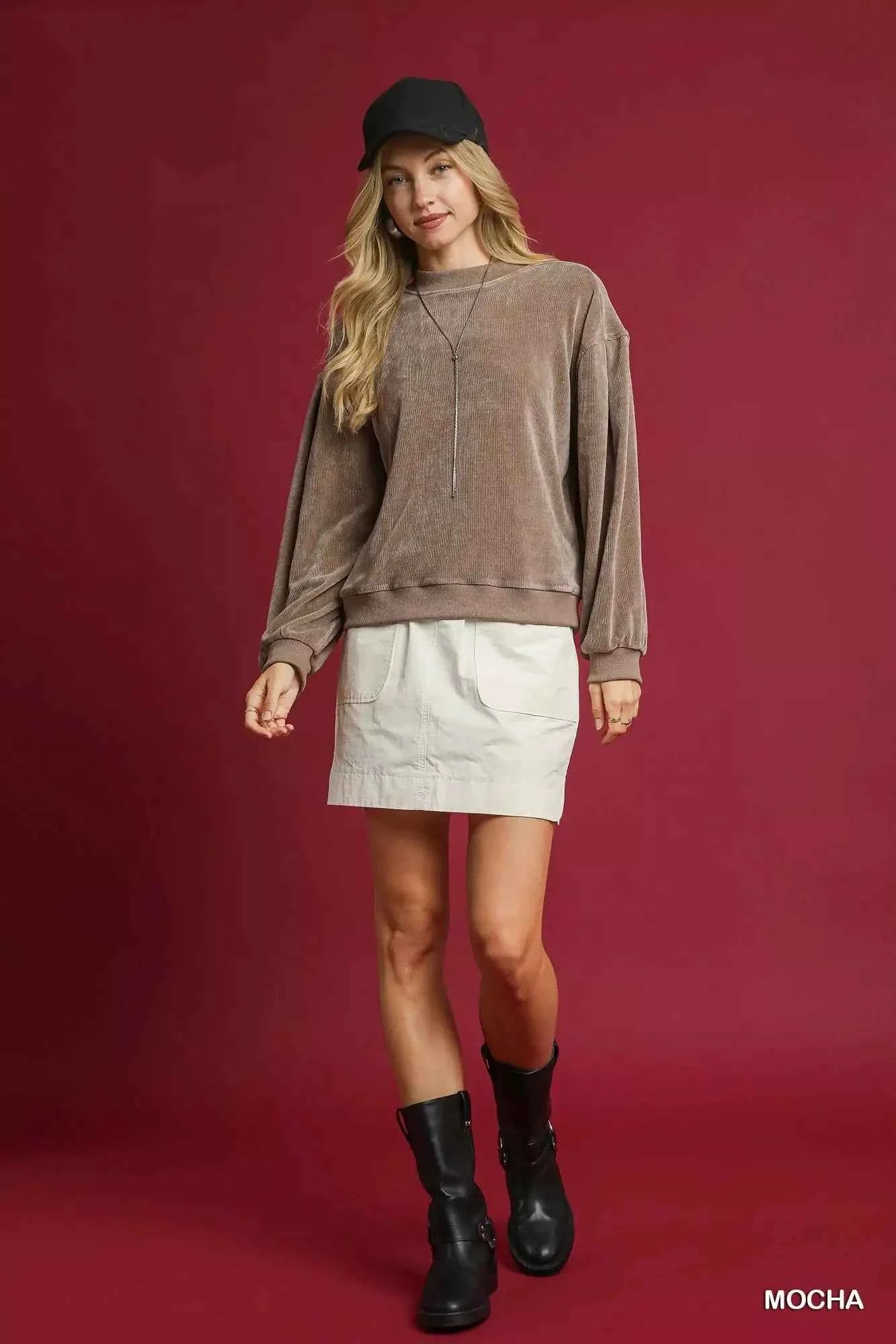 Umgee Velour Crewneck Balloon Sleeve Sweatshirt d24c2191-e593-43ec-af0c-dc2aa906c439-Max-Origin