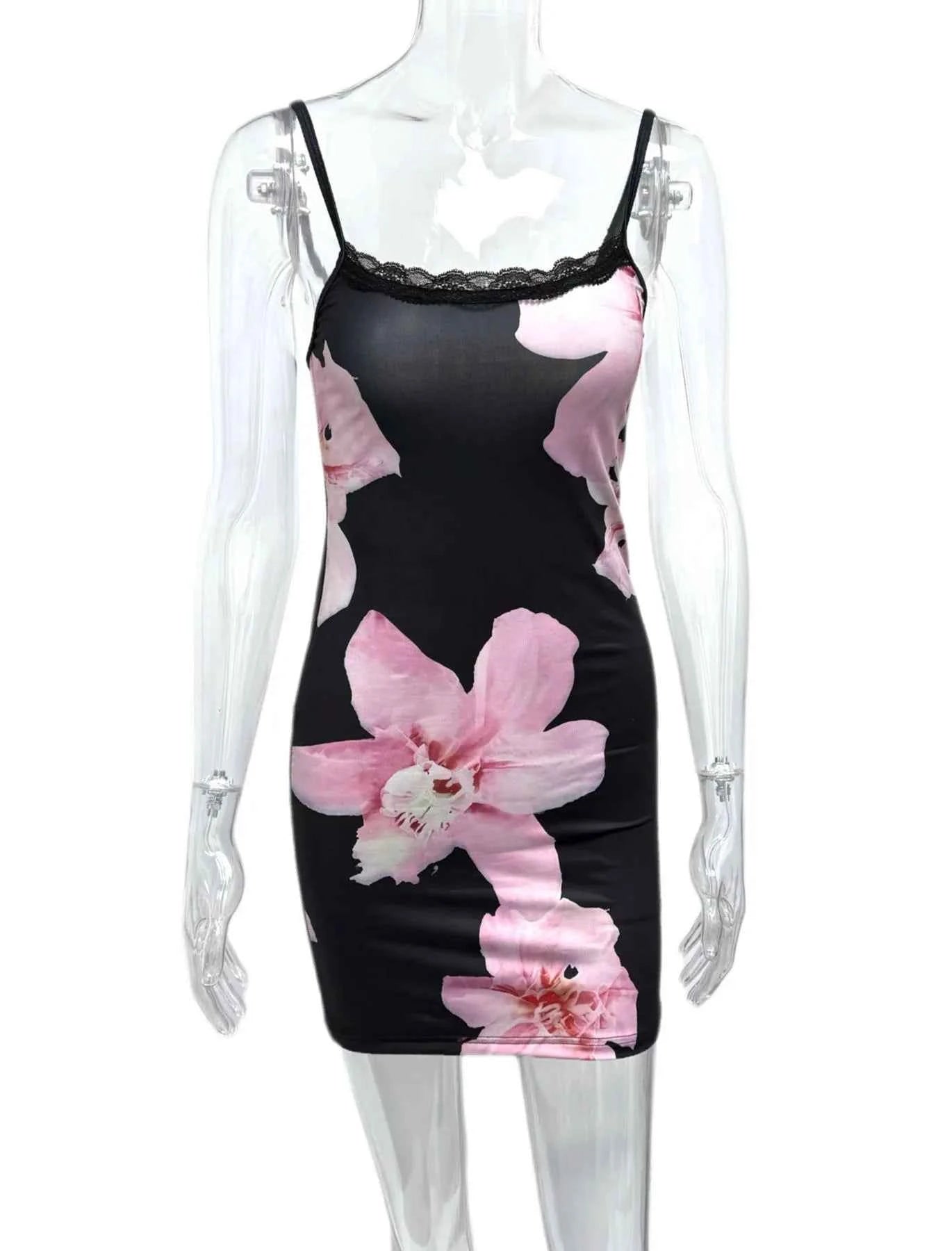 Floral Print Bodycon Cami Dress with Lace Trim d25185ef-adfb-42b3-be44-5de27d7ca91d-Max-Origin